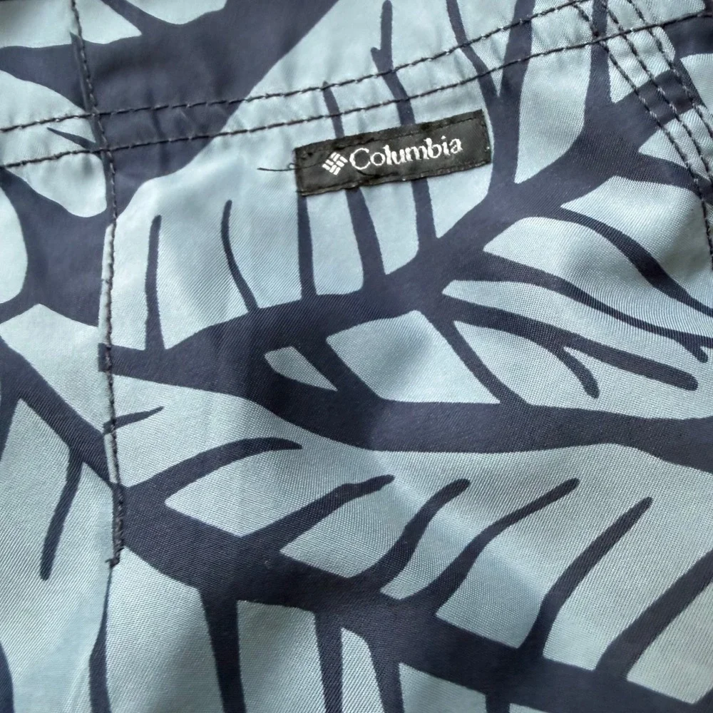 Columbia Board‎ Shorts Mens 34 Blue Excellent Tropical Leaf Print Omni-Shade